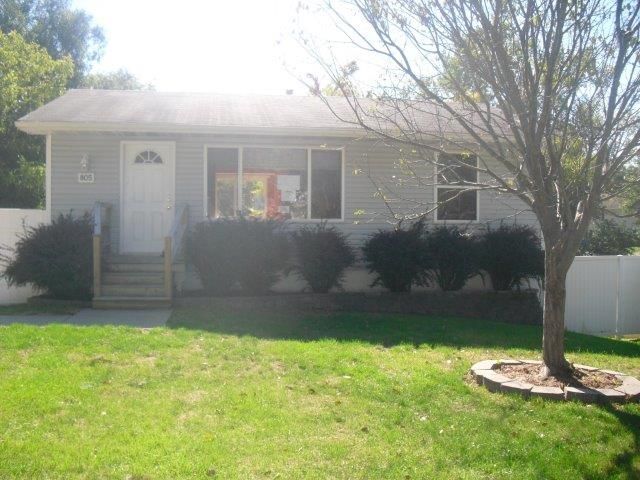 805 E Emma Ave, Des Moines, IA 50315