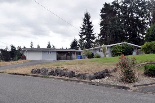 7906 Oakridge Dr SW, Lakewood, WA 98498