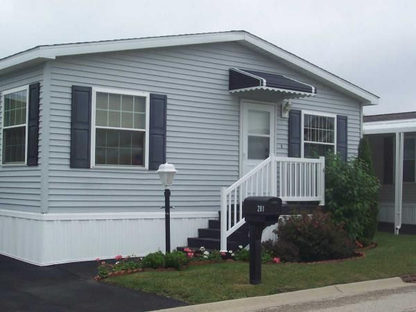 281 Forestview Drive, Crystal Lake, IL 60014