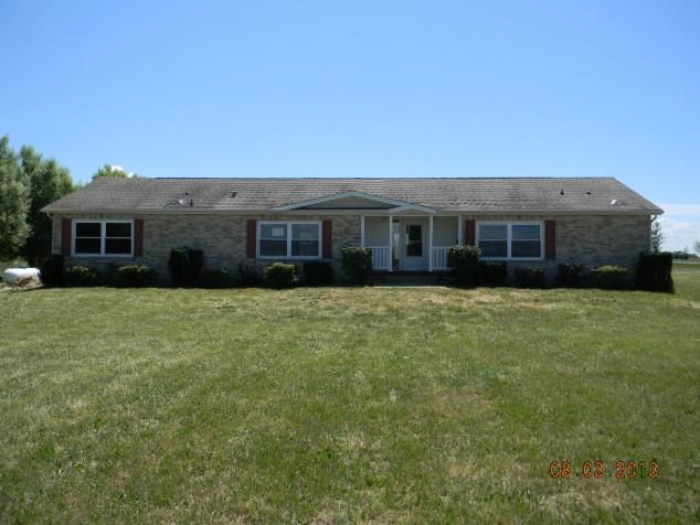 453 S 720 W, Hebron, IN 46341