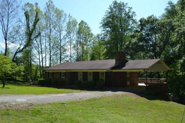 1405 Omni Ln, Lenoir, NC 28645