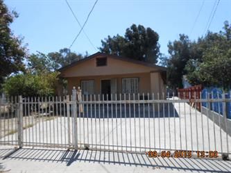 1524 E 109th St, Los Angeles, CA 90059