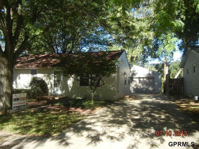 7622 Sherman Dr, Omaha, NE 68134