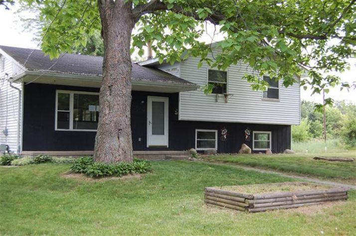 13001 Hadley Rd, Gregory, MI 48137