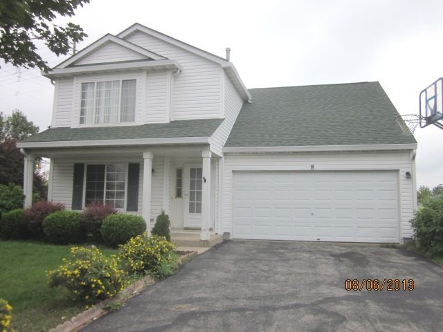 8 Lansbury Court, Lake In The Hills, IL 60156