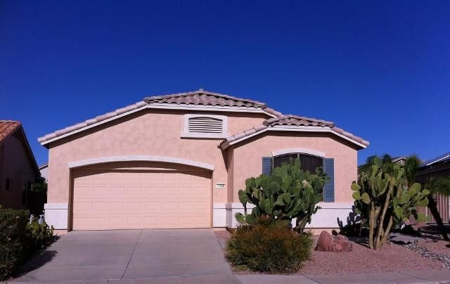 17506 N Thornberry Dr, Surprise, AZ 85374