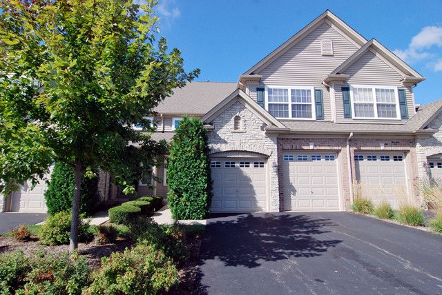 2015 Canyon Creek Dr., Aurora, IL 60503
