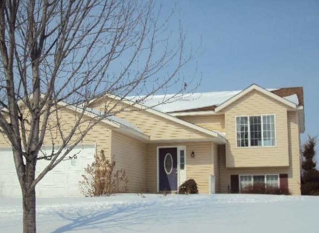 6390 Wildwood Way, Monticello, MN 55362