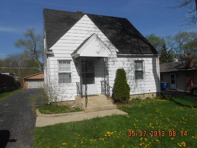 4012 N Lincoln St, Westmont, IL 60559