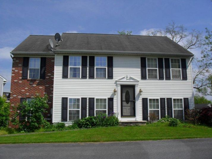 250 S LIME STREET, Quarryville, PA 17566