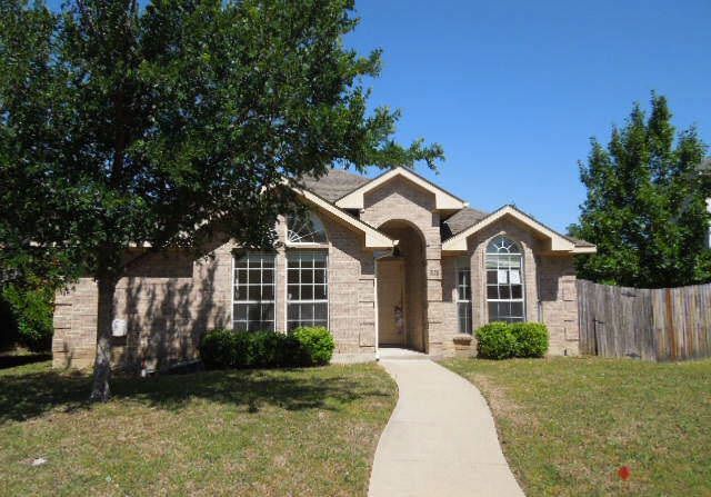 558 Continental Dr, Lewisville, TX 75067