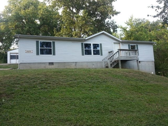 205 Phidias Pl, De Soto, MO 63020