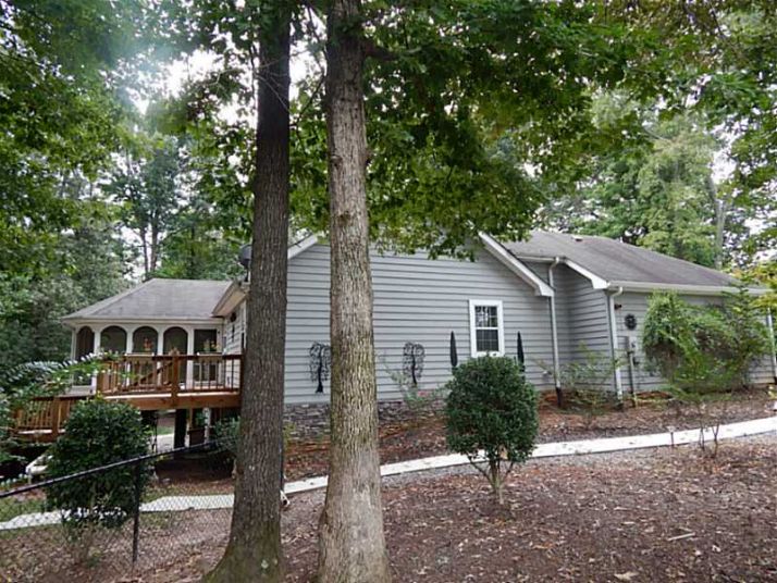 765 Chandler Heights Circle, Alto, GA 30510