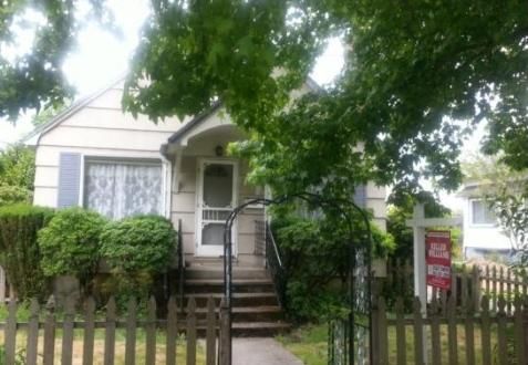 209 Washington Street, Oregon City, OR 97045