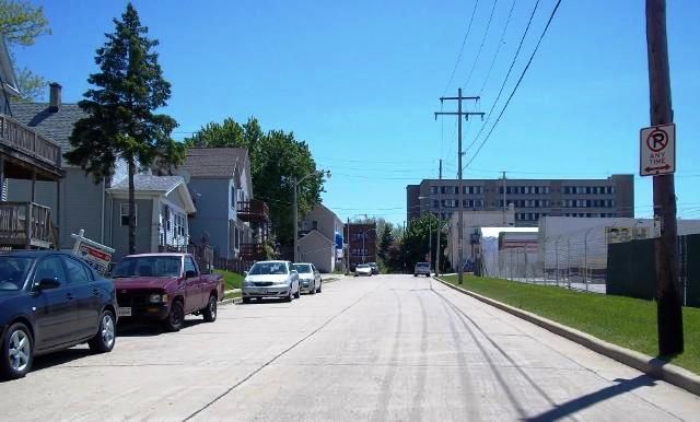 800 802 South 39th Street, Milwaukee, WI 53215