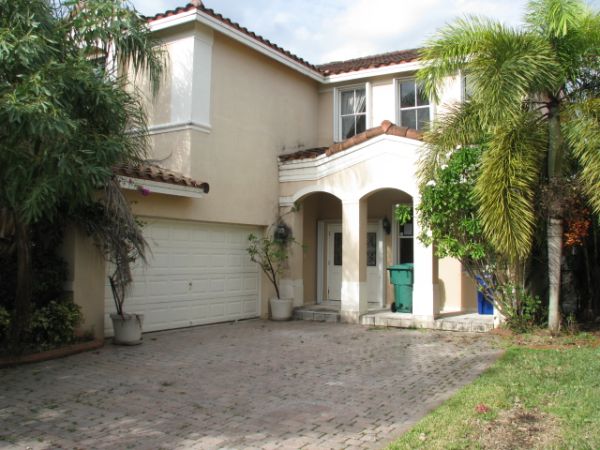 16801 Sw 36th Ct, Hollywood, FL 33027