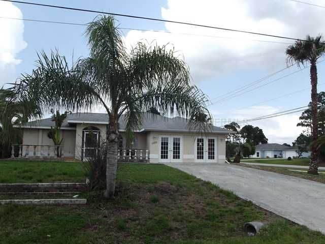 2004 Boca Chica Ave, North Port, FL 34286