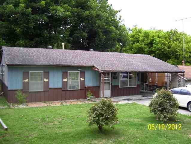 506 South St, Flippin, AR 72634
