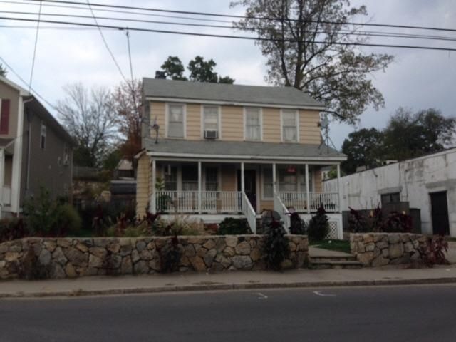 11 Meadow St, Norwalk, CT 06854