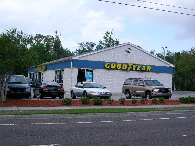 1615 Wells Rd, Orange Park, FL 32073