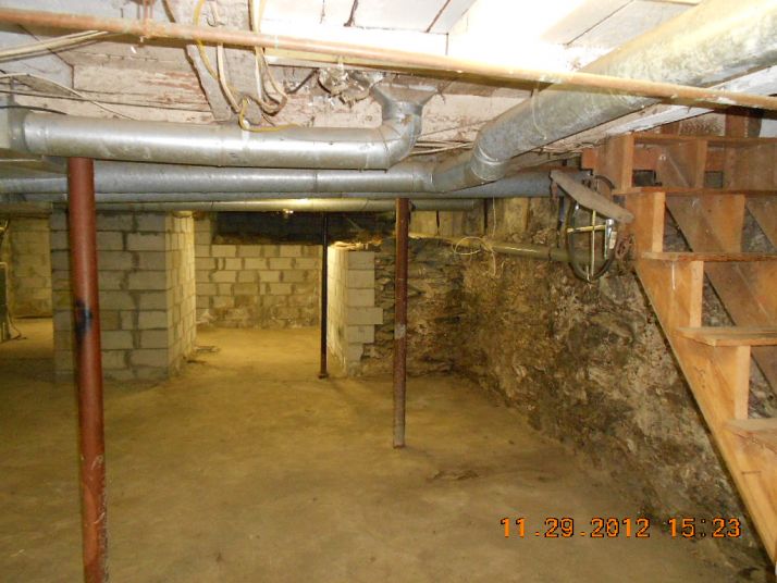 39 Johnson St, Framingham, MA 01701