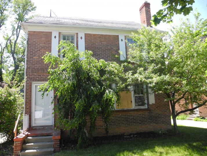 146 Chippewa Rd, Pontiac, MI 48341