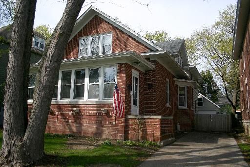 112 Euclid Avenue, Arlington Heights, IL 60004