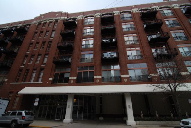 360 W Illinois St Apt 503, Chicago, IL 60654