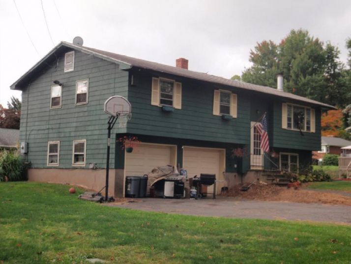 14 Morningside Ave, Meriden, CT 06450