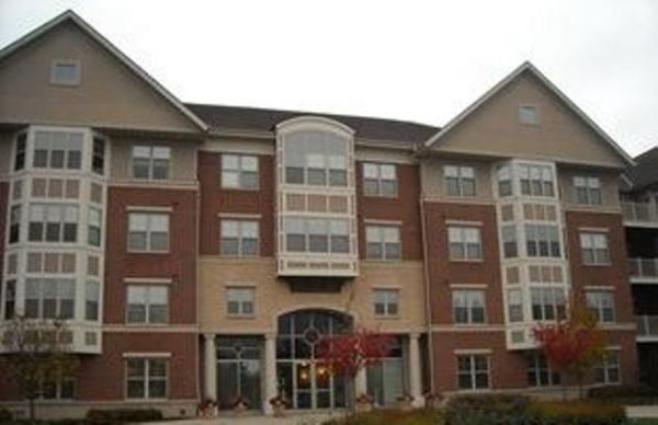 4110 S Lake Dr, Milwaukee, WI 53235