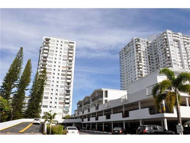 2780 NE 183 ST # 605, North Miami Beach, FL 33160