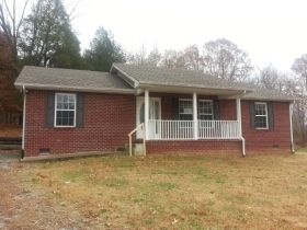 1025 Chris Drive, Portland, TN 37148