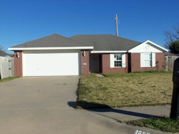 1655 Apple Butter St, Springdale, AR 72764