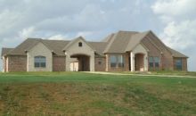 6225 Meadowlands Dr Krum, TX 76249