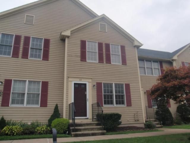 63 White Tail Ln, Wallingford, CT 06492