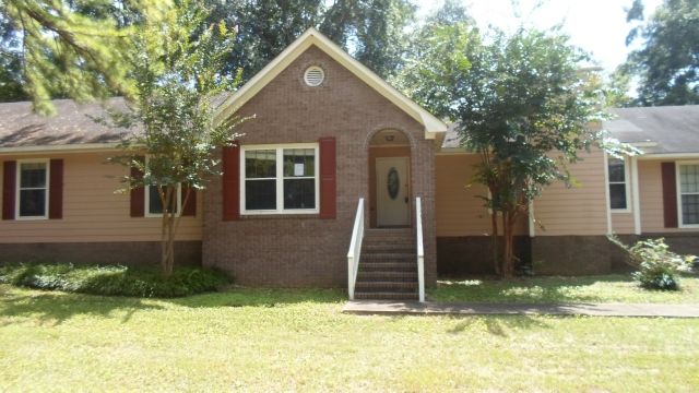 109 Cedar Cove Ln, Pelham, AL 35124
