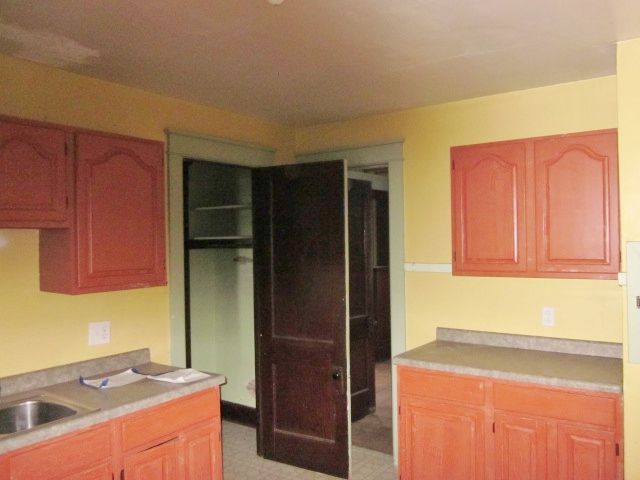 710 Union St, Monroe, MI 48161