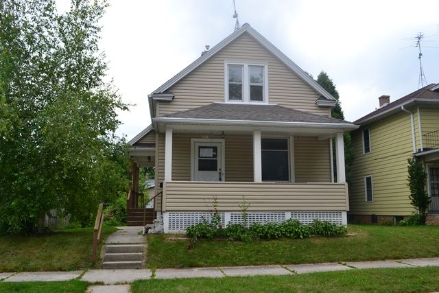 1619 Cambridge Ave, Sheboygan, WI 53081