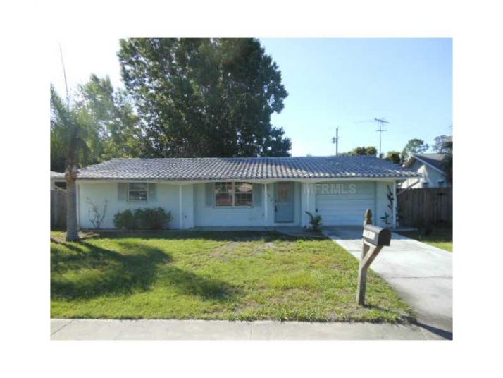 15830 Adobe Dr, Hudson, FL 34667