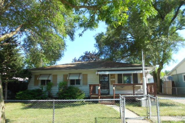 8535 16th Ave, Kenosha, WI 53143