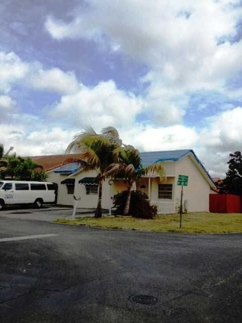 4561 Sw 143rd Ct E, Miami, FL 33175