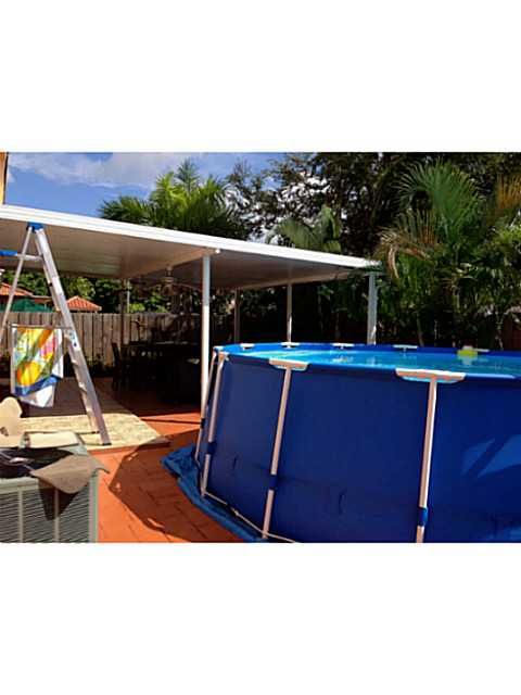 4151 E 9 LN, Hialeah, FL 33013