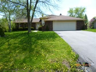 29 W281 Mark Dr, Naperville, IL 60564