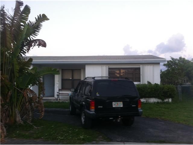21231 NE 24 CT, Miami, FL 33180
