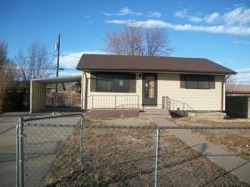 3501 Hollybrook Ln, Pueblo, CO 81005
