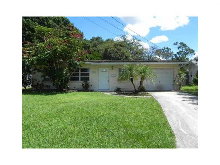 9330 52nd Way N, Pinellas Park, FL 33782