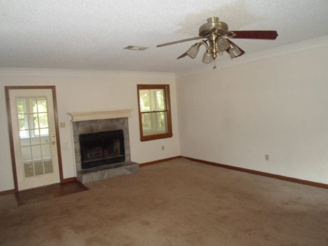 637 Cloudland Drive, Stockbridge, GA 30281