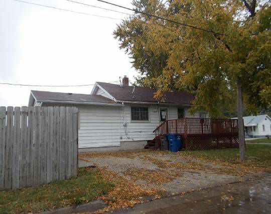 345 E Lally St, Des Moines, IA 50315