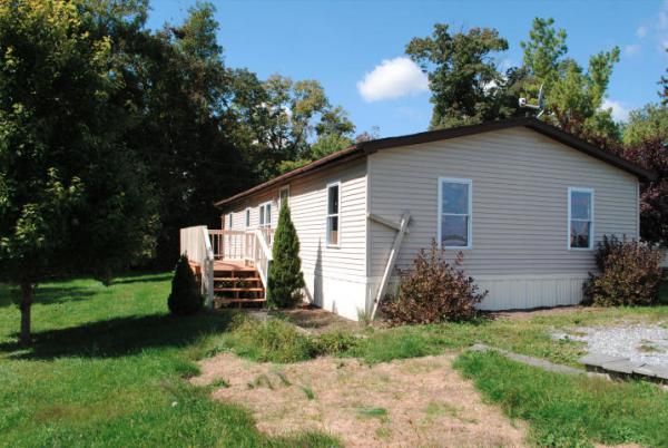 200 Amber Circle, New Holland, PA 17557