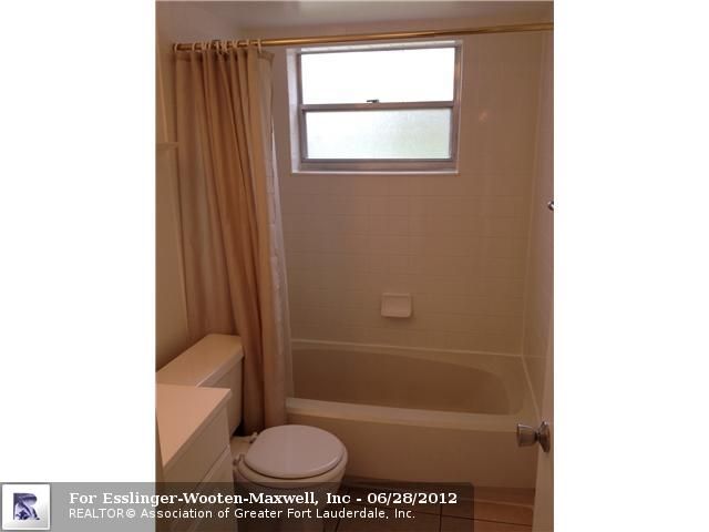 1830 SABAL PALM DR # 106, Fort Lauderdale, FL 33324